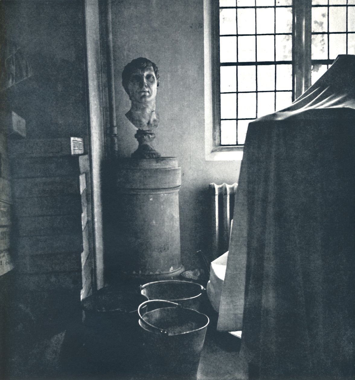 Dynastie pass, 1941 od Cecil Beaton