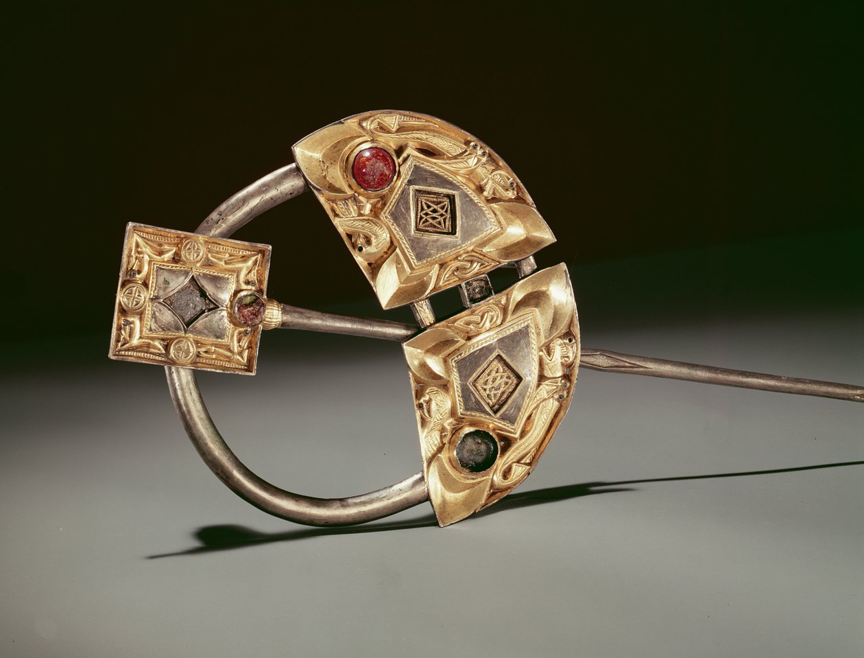 Prstencová brož, Ardagh Hoard, Reerasta, County Limerick, věk Vikingů (stříbrně zlacená) od Celtic