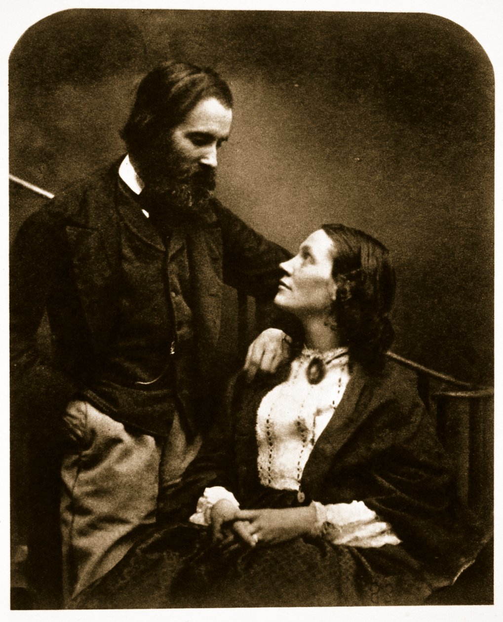 Alexander Munro a jeho žena, 7. října 1863 (sépiová fotografie) od Charles Lutwidge Dodgson