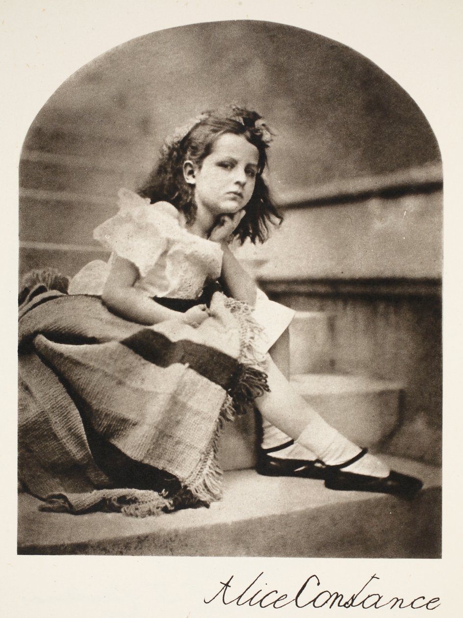 Alice Constance Westmacott, 9. července 1864 (sépiová fotografie) od Charles Lutwidge Dodgson