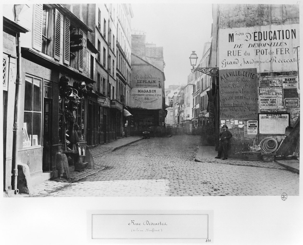 Rue Descartes, z Rue Mouffetard, Paříž, 1858-78 od Charles Marville
