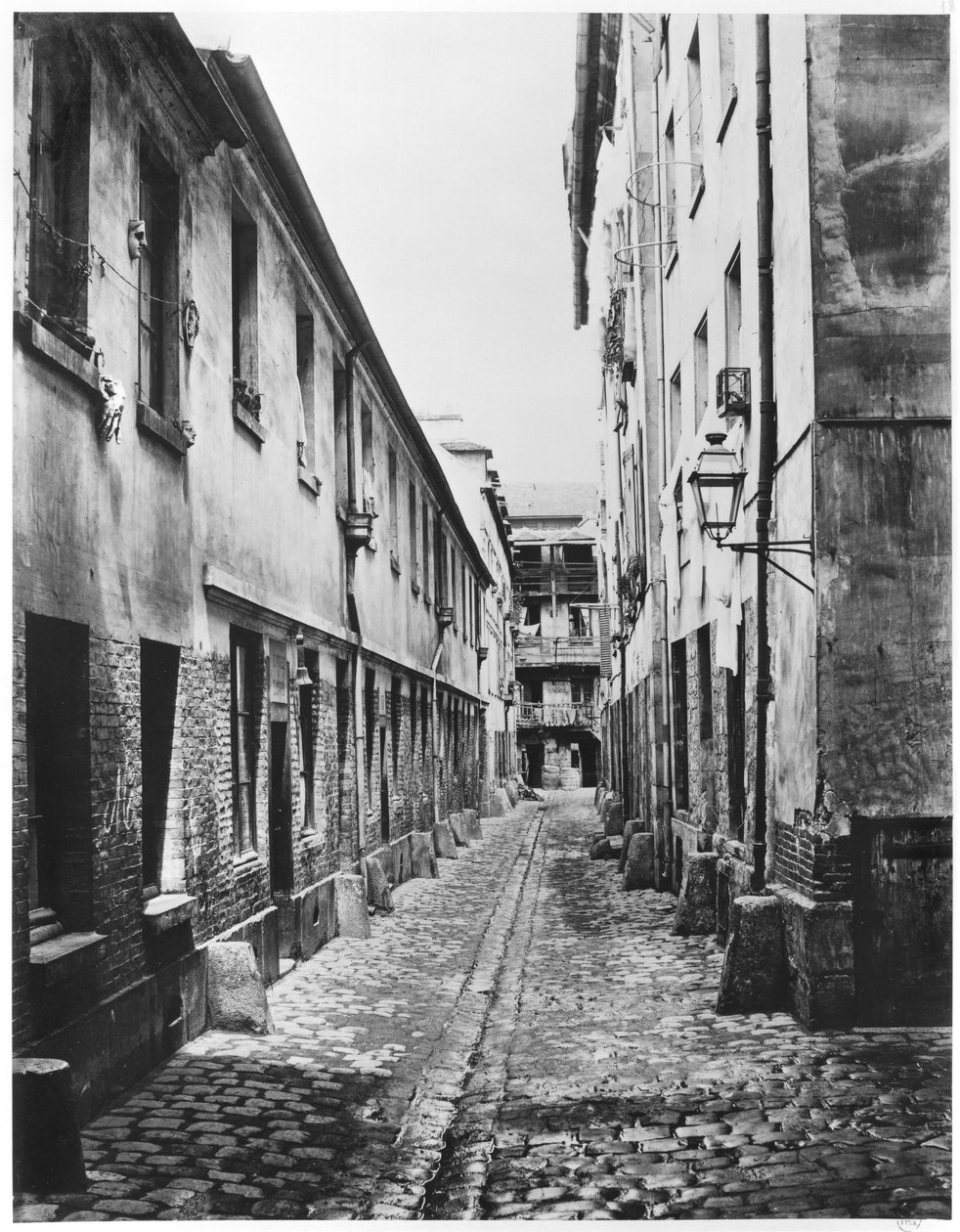 Rue du Fer-a-Moulin, Paříž, 1858-78 od Charles Marville