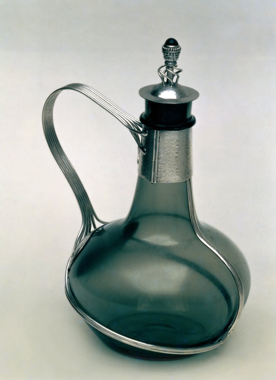 Dekantér se stříbrnými úchyty, kolem 1904-5 od Charles Robert Ashbee