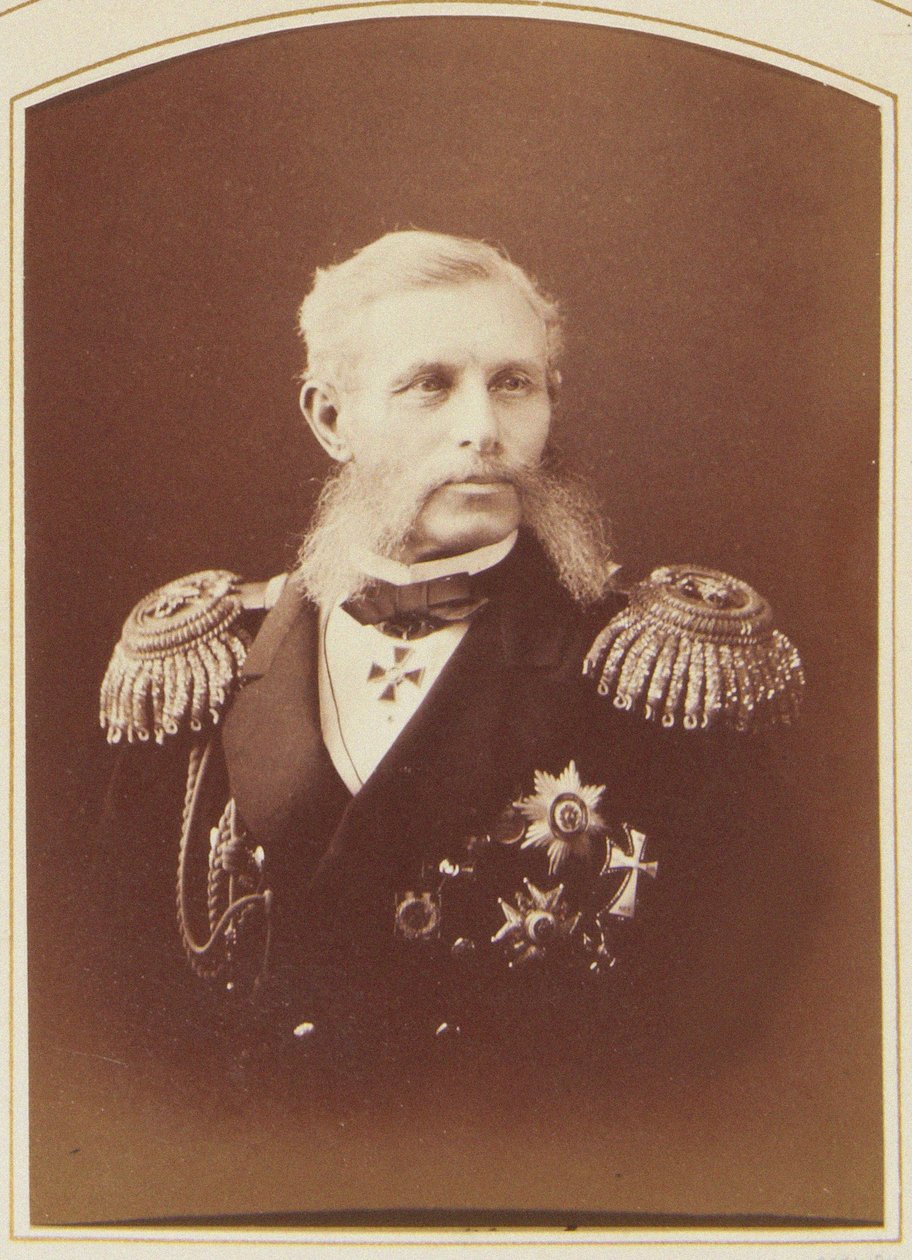 Amiral Grigory Butakov, pere des tactiques navales a vapeur - Portrét admirála Grigorije Ivanoviče Butakova (1820-1882), Bergamasco, Charles (Karl) (1830-1896). Foto albuminu od Charles Bergamasco
