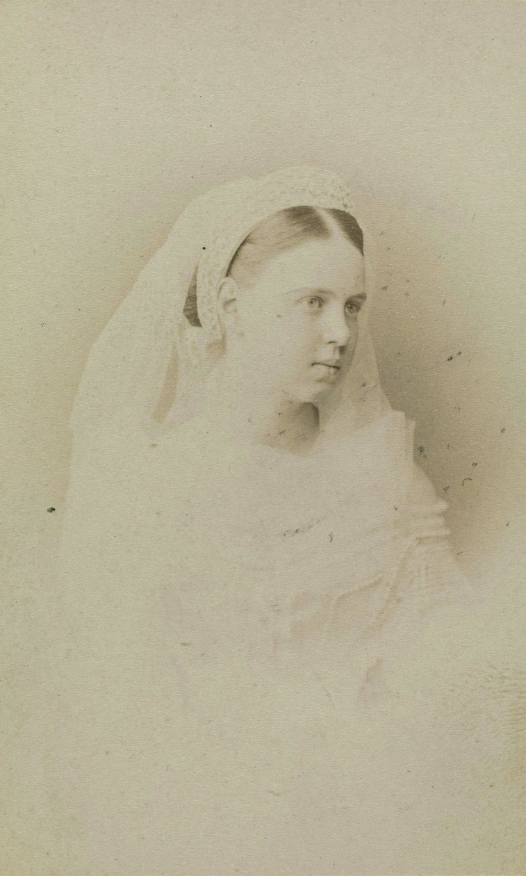 Maria Alexandrovna de Russie - Portrét velkovévodkyně Marie Alexandrovna Ruska (1853-1920), vévodkyně Saxe-Coburg a Gotha, Bergamasco, Charles (Karl) (1830-1896). Albuminová fotografie, c. 1871. Ruský státní filmový a fotografický archiv, Krasnogorsk od Charles Bergamasco