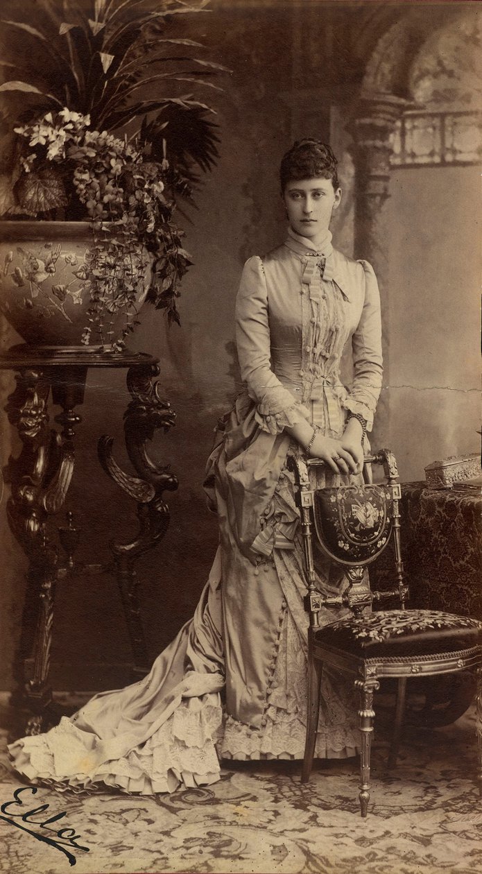 Elisabeth Fiodorovna de Russie (rozená Elisabeth de Hesse Darmstadt) - Portrét velkovévodkyně Elizavety Fjodorovny (1864-1918), princezny Alžběty Hessenské a od Rýna, Bergamasco, Charles (Karl) (1830-1896). Albumin Photo, ca 1884. Ruský státní film od Charles Bergamasco