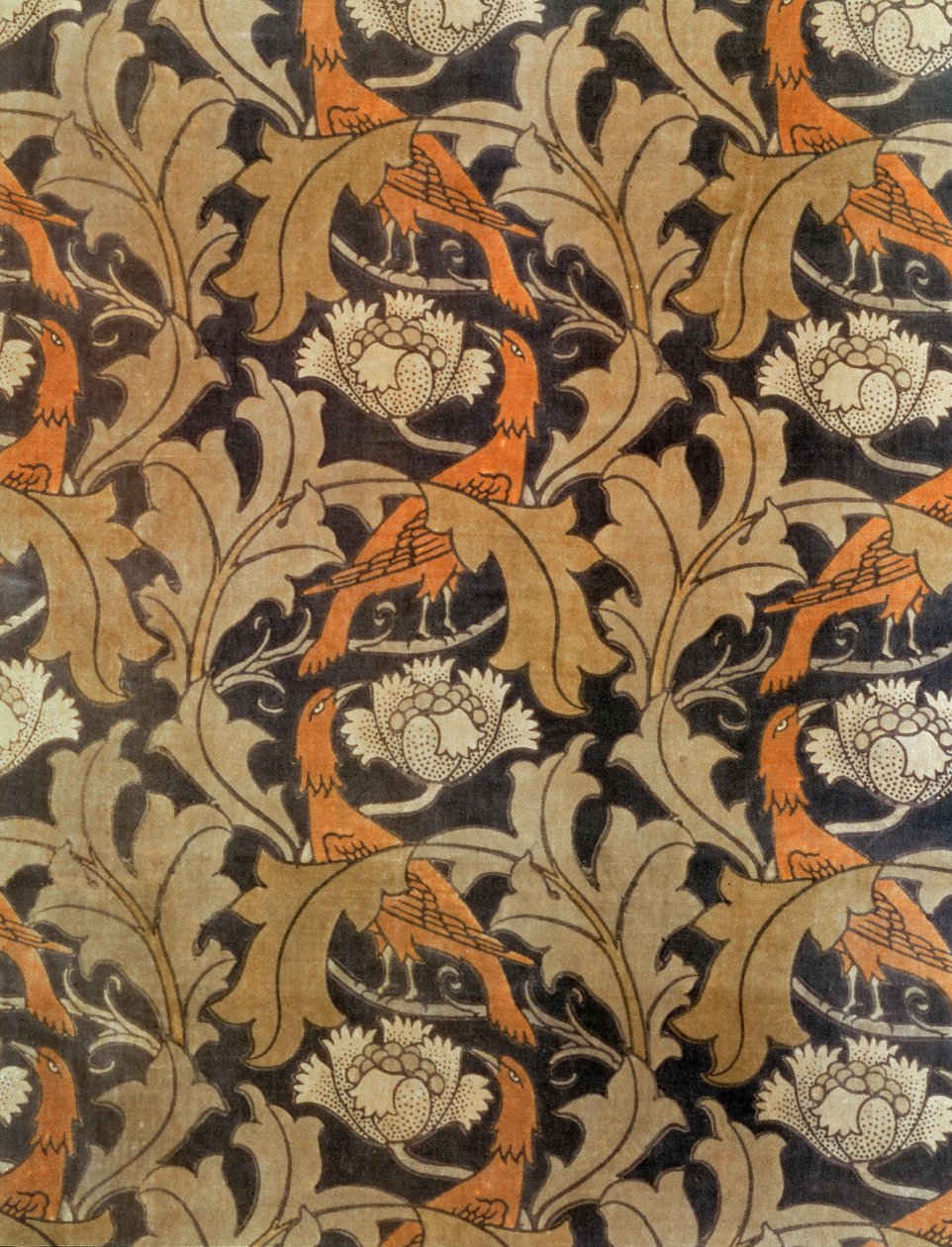 Květiny a listy s ptáky, vyrobené společností G.P. & J.Baker for Liberty & Co., kolem roku 1893 (tištěný samet) od Charles Francis Annesley Voysey
