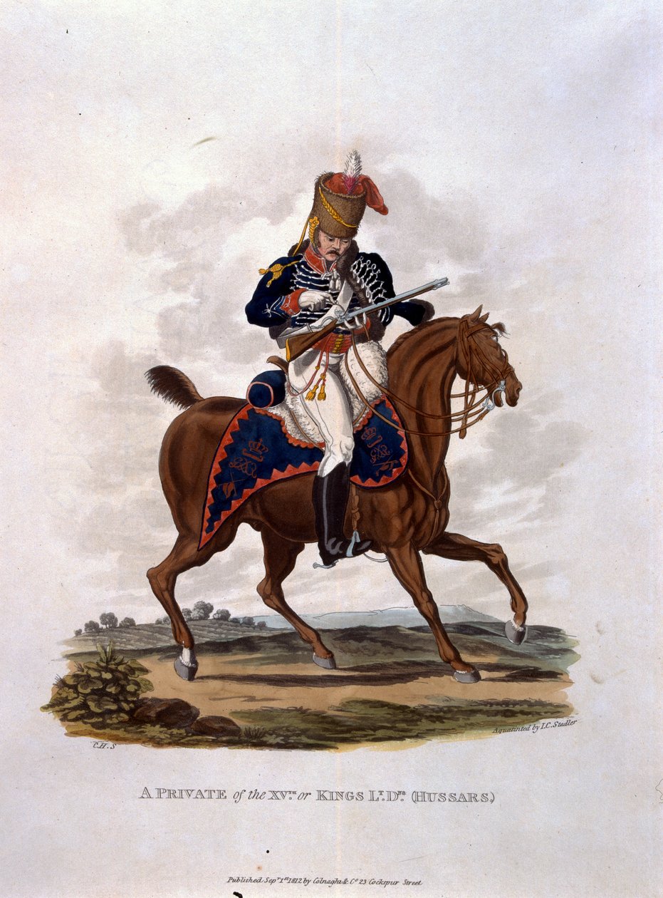 Vojín 15. neboli králové husaři z „Kostýmy armády Britského impéria podle posledních předpisů z roku 1812“, vyrytý J.C. Stadlerem, vydal Colnaghi und Co. 1812-15 (colou od Charles Hamilton Smith