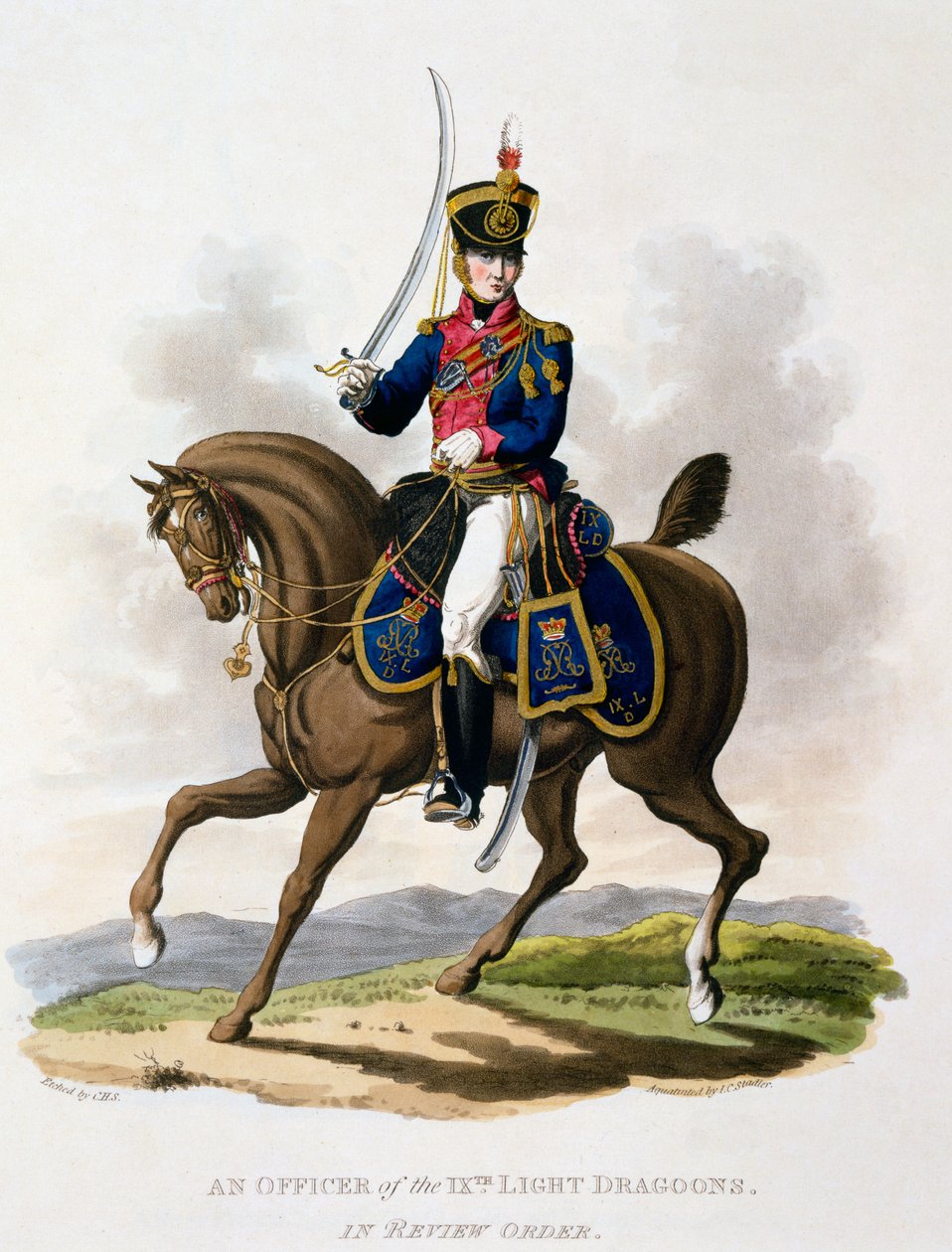 Uniforma důstojníka 9. lehkého dragounského pluku v přehlídkovém řádu, z knihy "Costume of the British Empire, according to the Last Regulations", vydané v letech 1812-15 (ručně kolorovaná akvatinta) od Charles Hamilton Smith