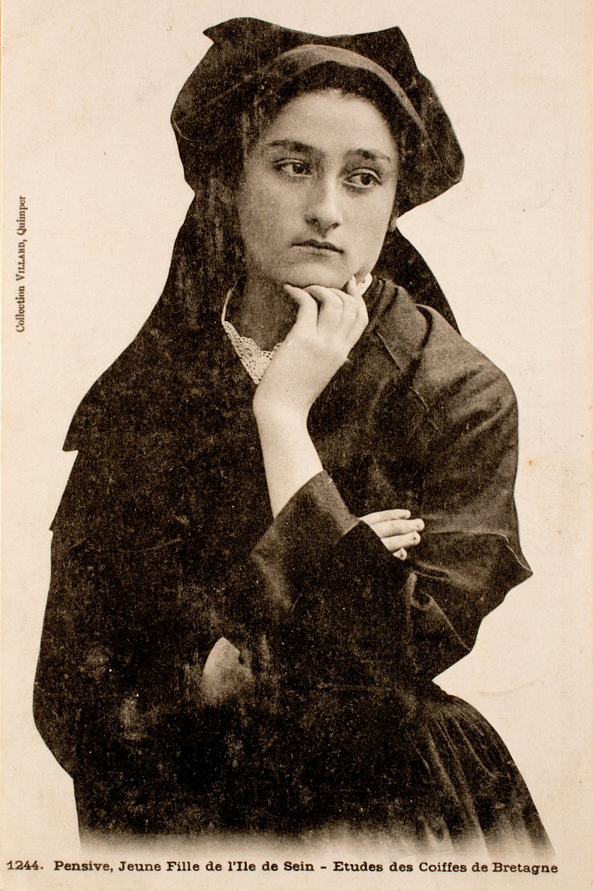 Stará pohlednice/Mladá dívka z ostrova Sein/Finistere/Bretaň/Francie od Augustus Kollner