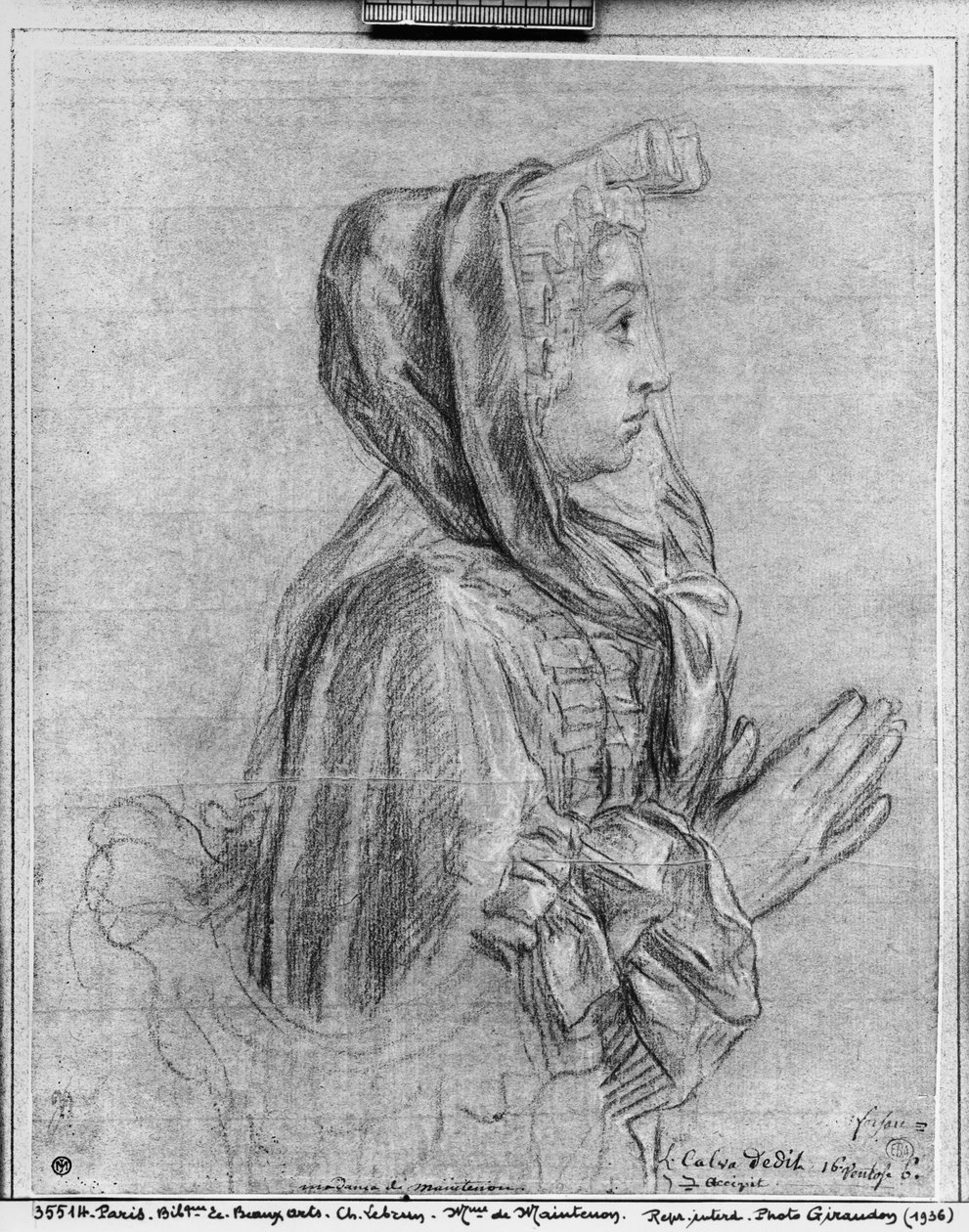 Poloviční profil ženy se sepjatýma rukama, známá jako Madame de Maintenon (pierre noire und chalk na hnědém papíře) od Charles Le Brun