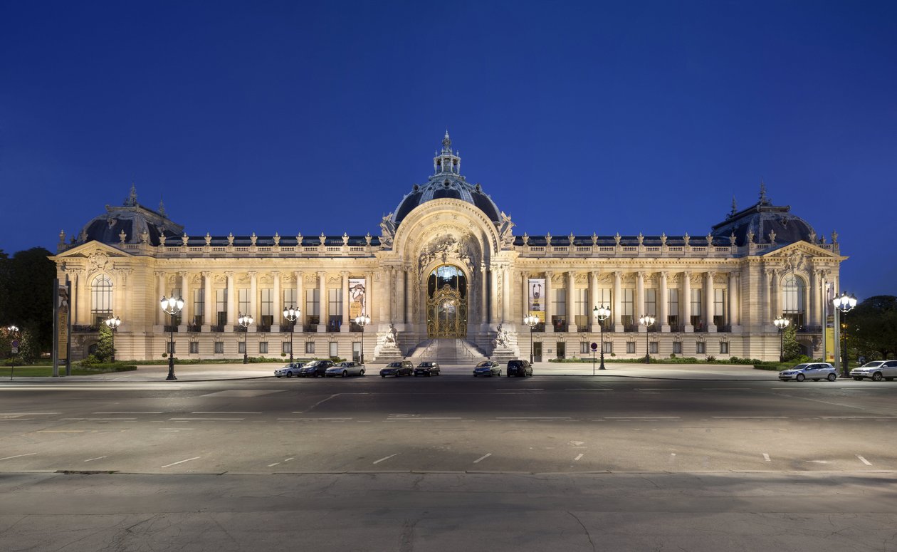 Fasáda Petit Palais v Paříži (foto) od Charles Louis Girault