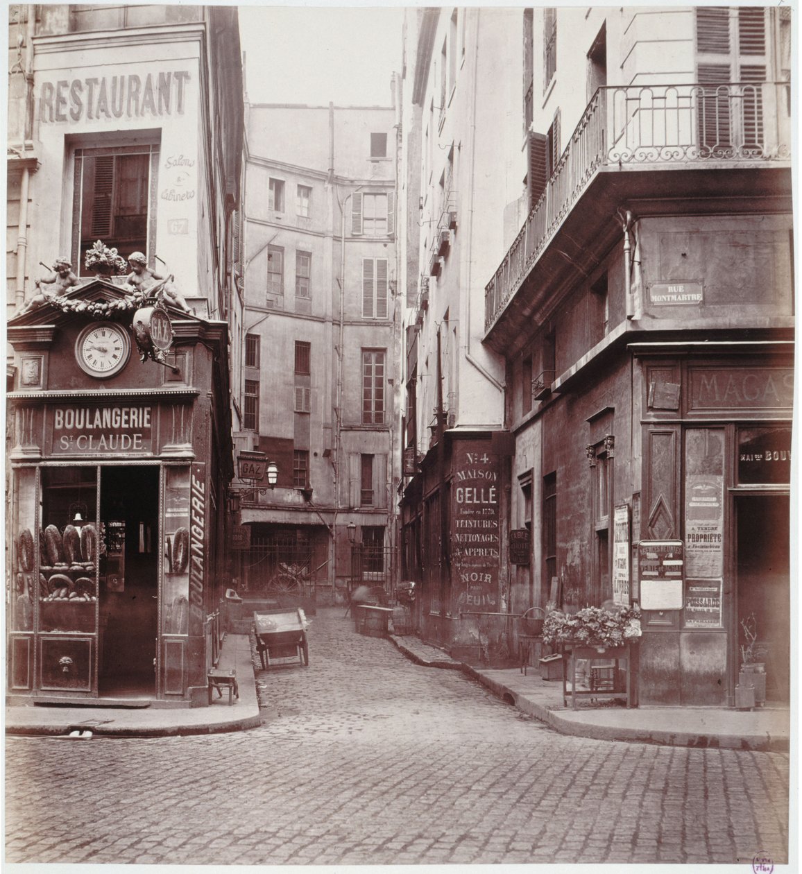 Impasse St. Claude, z Rue St. Sauveur, Paříž, mezi 1858-78 od Charles Marville