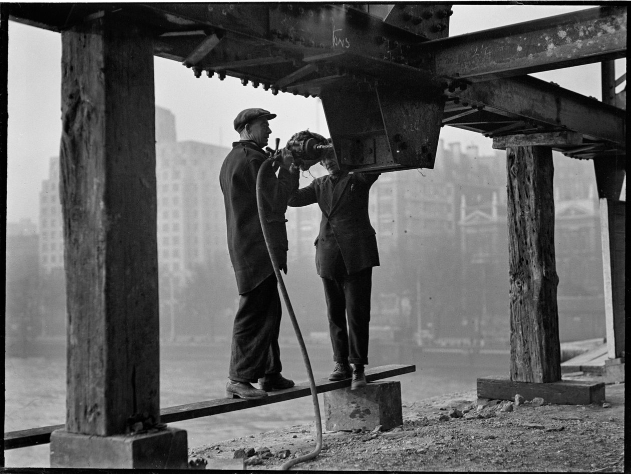 Demolice mostu Waterloo, Lambeth, Greater London Authority, 1936. od Charles William Prickett