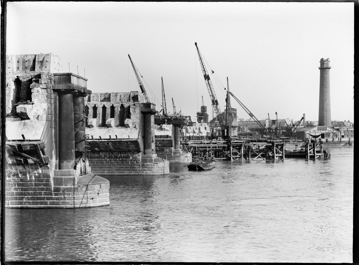 Demolice mostu Waterloo, Lambeth, Greater London Authority, 1936. od Charles William Prickett