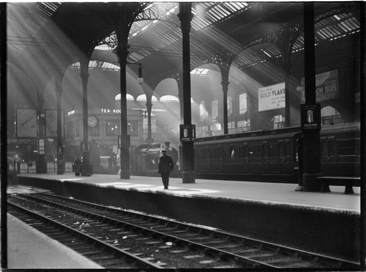 Liverpool Street Station, Liverpool Street, City of London, Greater London Authority, c1932. od Charles William Prickett