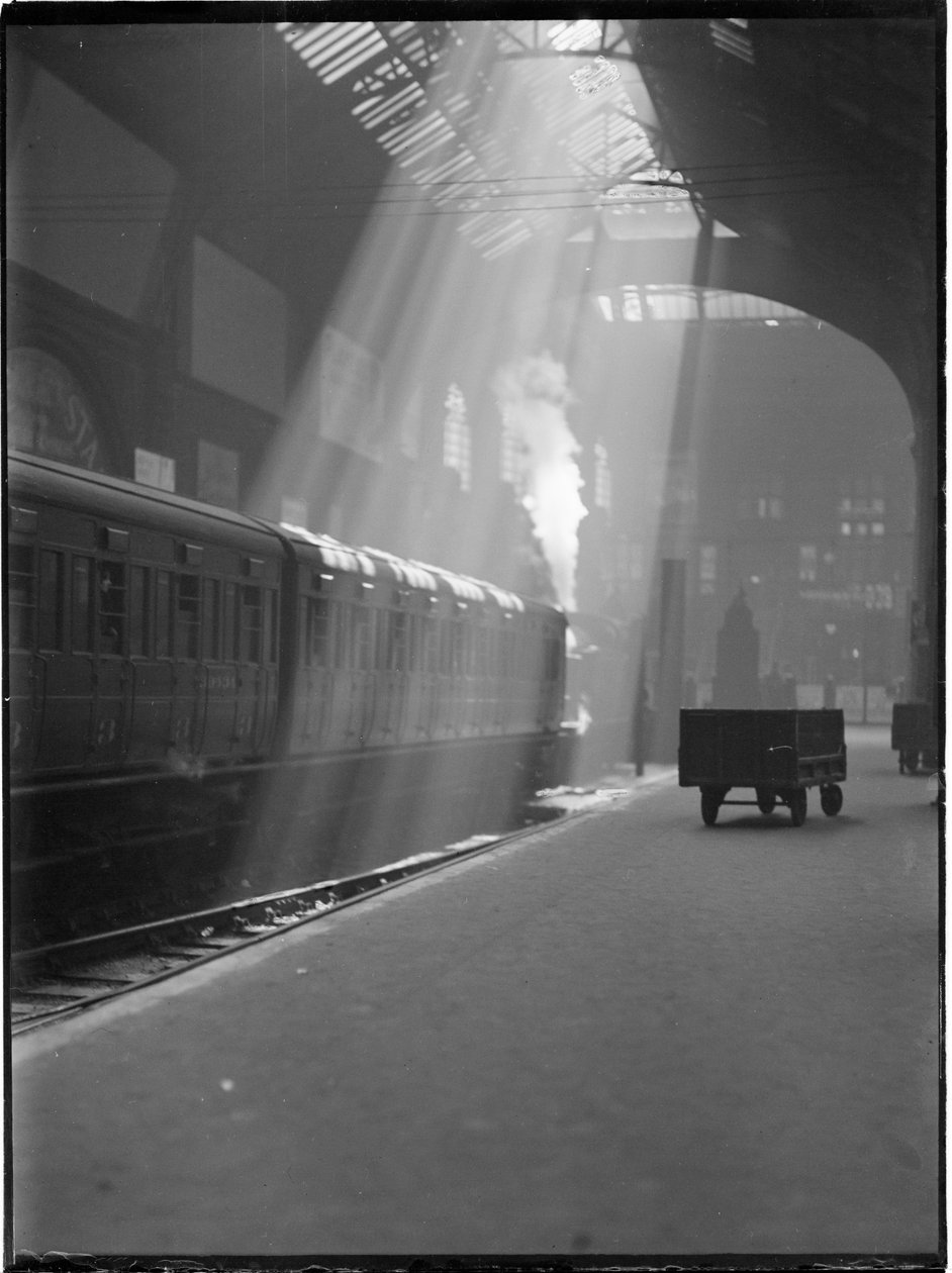 Liverpool Street Station, Liverpool Street, City of London, Greater London Authority, c1932. od Charles William Prickett