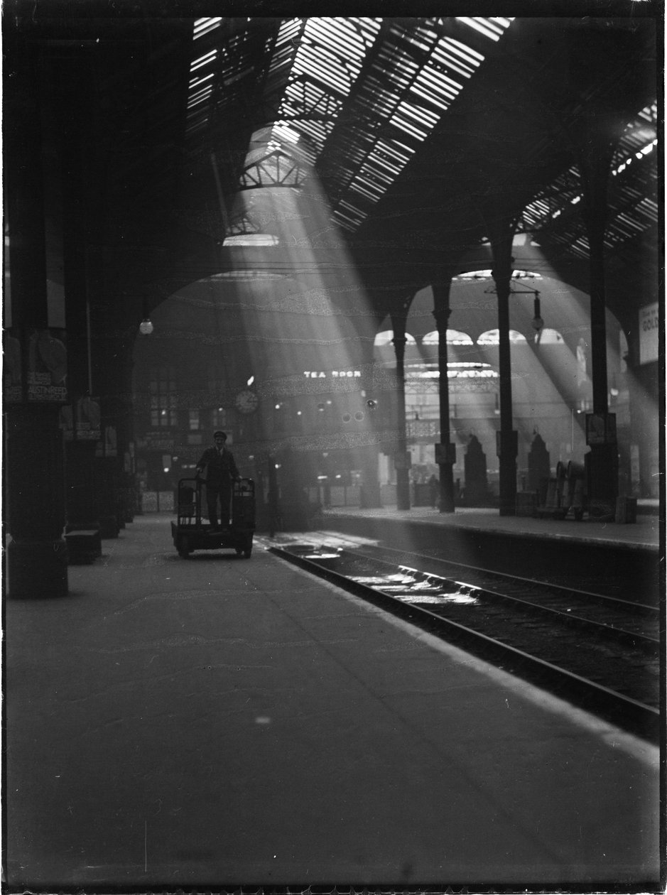 Liverpool Street Station, Liverpool Street, City of London, Greater London Authority, c1932. od Charles William Prickett