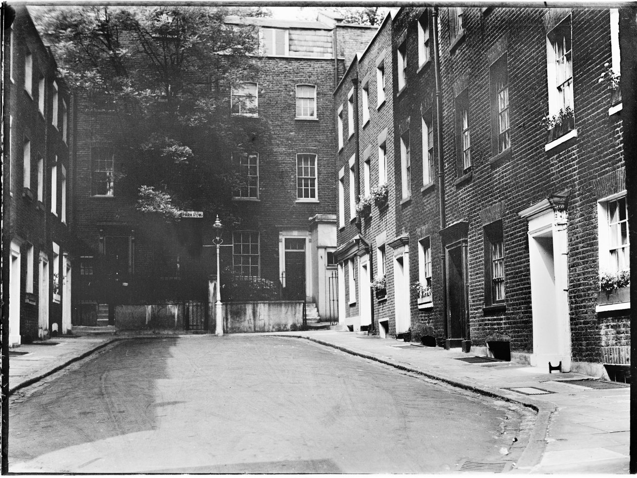 Park Row, Knightsbridge, City of Westminster, Greater London Authority, 30. léta 20. století. od Charles William Prickett