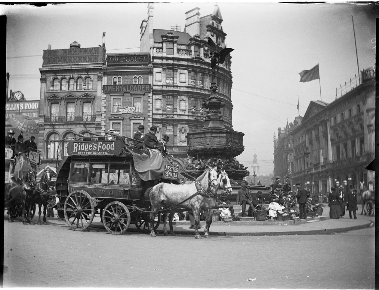 Shaftesbury Memorial Fountain, Piccadilly Circus, City of Westminster, Londýn, 1895-1905. od Charles William Prickett