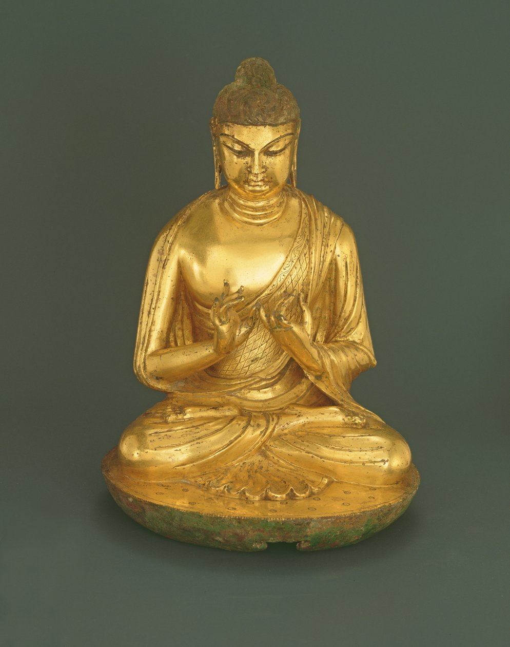 Buddha Vairóčana (Dari), dynastie Tang (618-907), začátek 8. století (pozlacený olovnatý bronz) od Chinese School