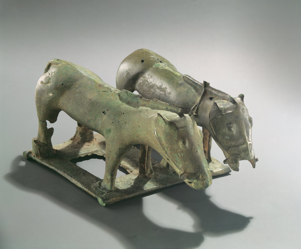 Ordos Nomads (bronz) od Chinese School