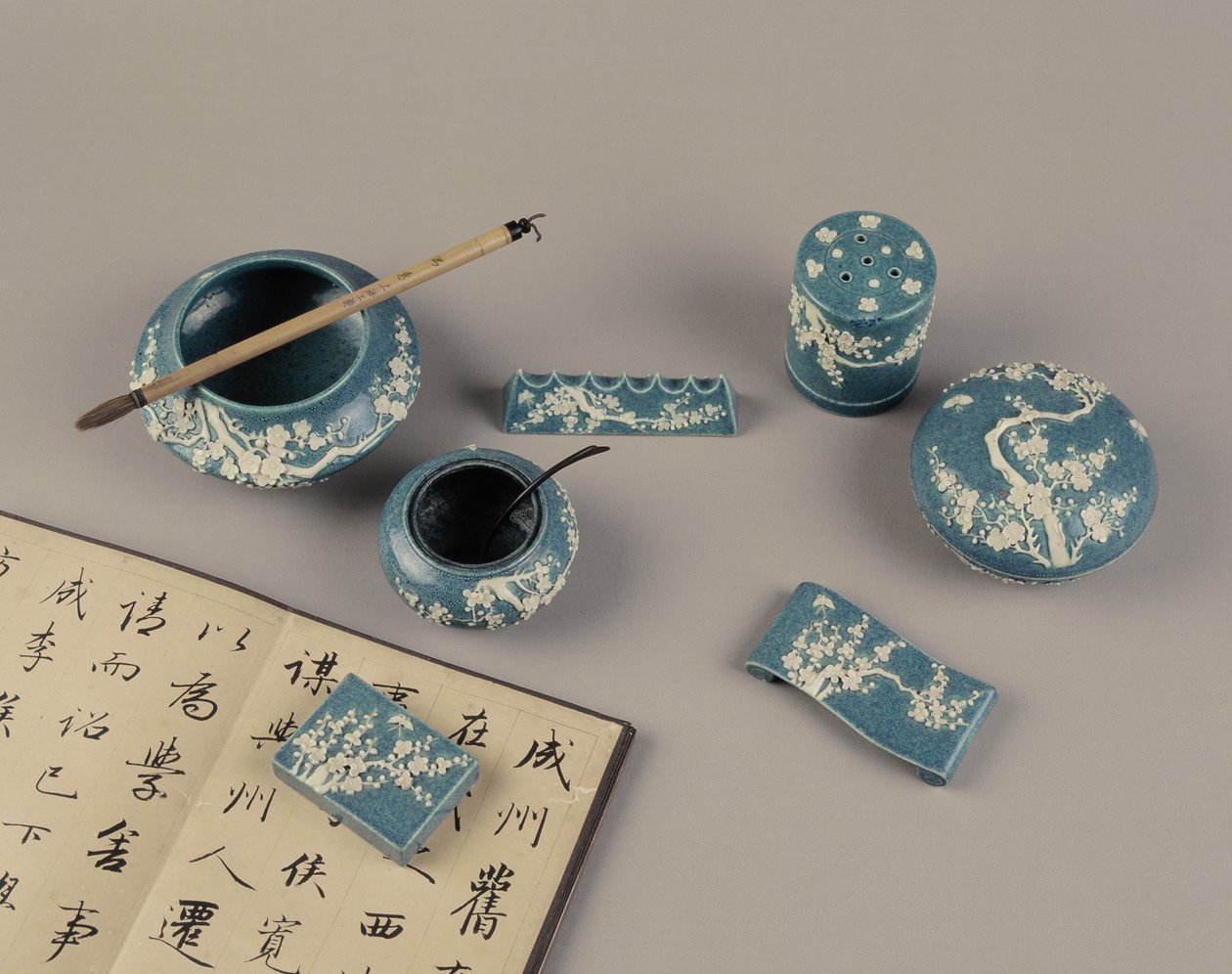 Nástroje pro čínskou kaligrafii (kombinovaná média) od Chinese School