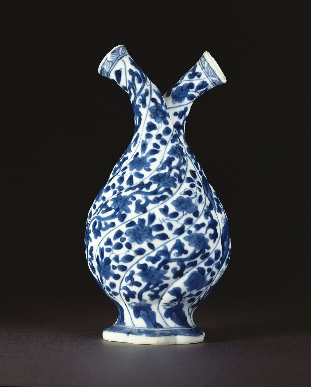 Modrá a bílá dvojitá láhev v evropské skleněné formě, období Kangxi (1662-1722) (porcelán) od Chinese School