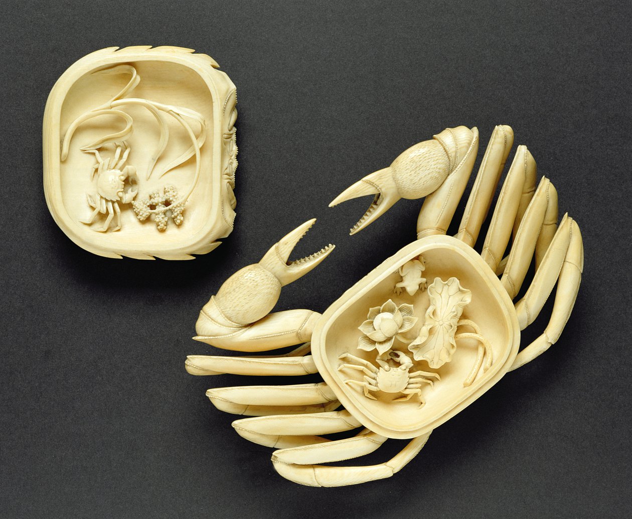 Krabice v podobě kraba, období Qianlong, 1736-95 od Chinese School