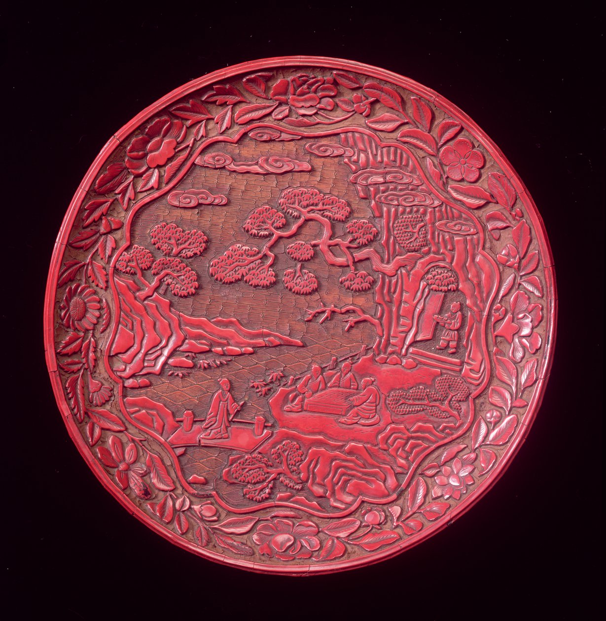 Carved Cinnabar Dish, pozdní Yuan až raná dynastie Ming (lakované dřevo) (viz také 272178) od Chinese School