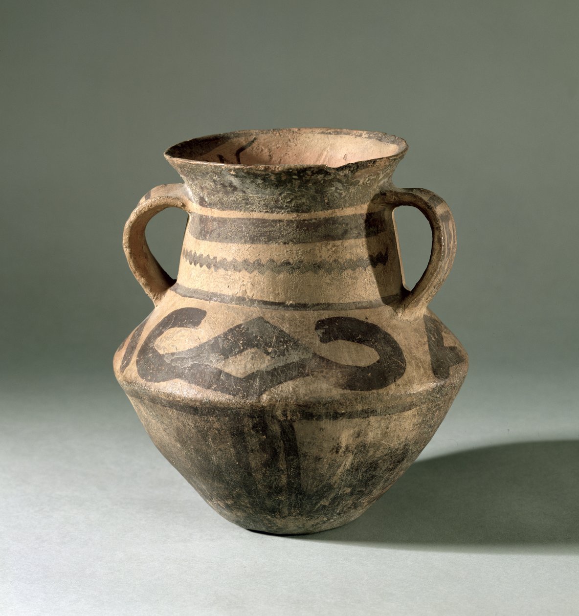 Jar, z provincie Gansu, cca 1300-700 př.nl (hlína) od Chinese School