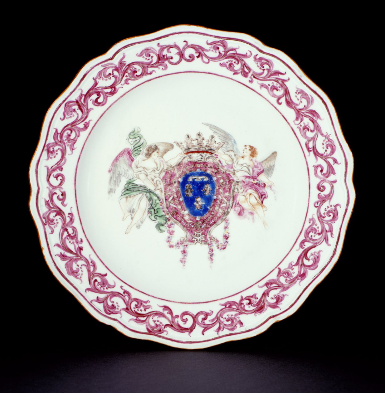 Talíř Rose Famille s pažemi Francie, období Qianlong (1736-95) c.1765 (porcelán) od Chinese School