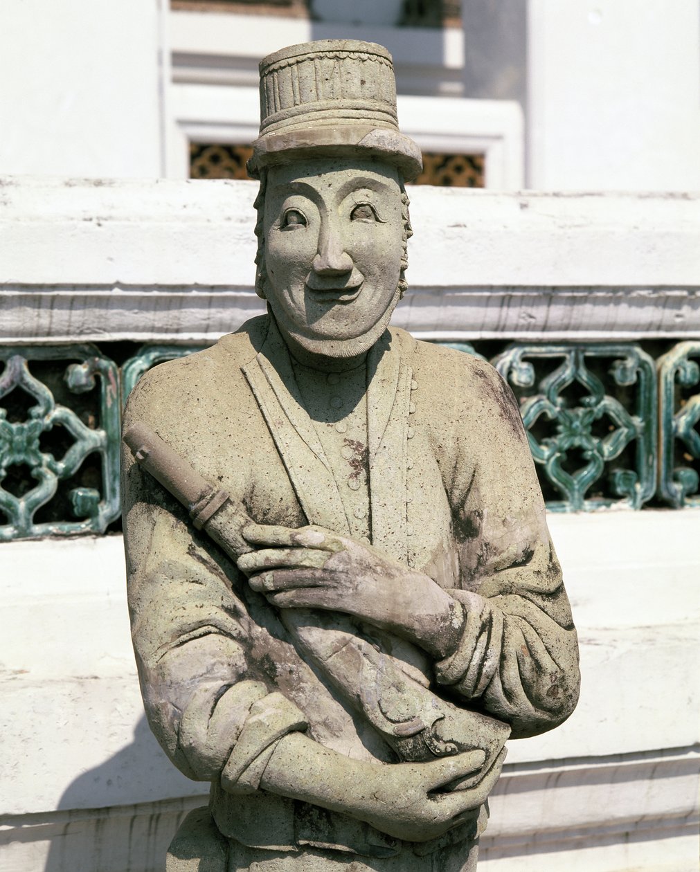Socha evropského vojáka od Chinese School