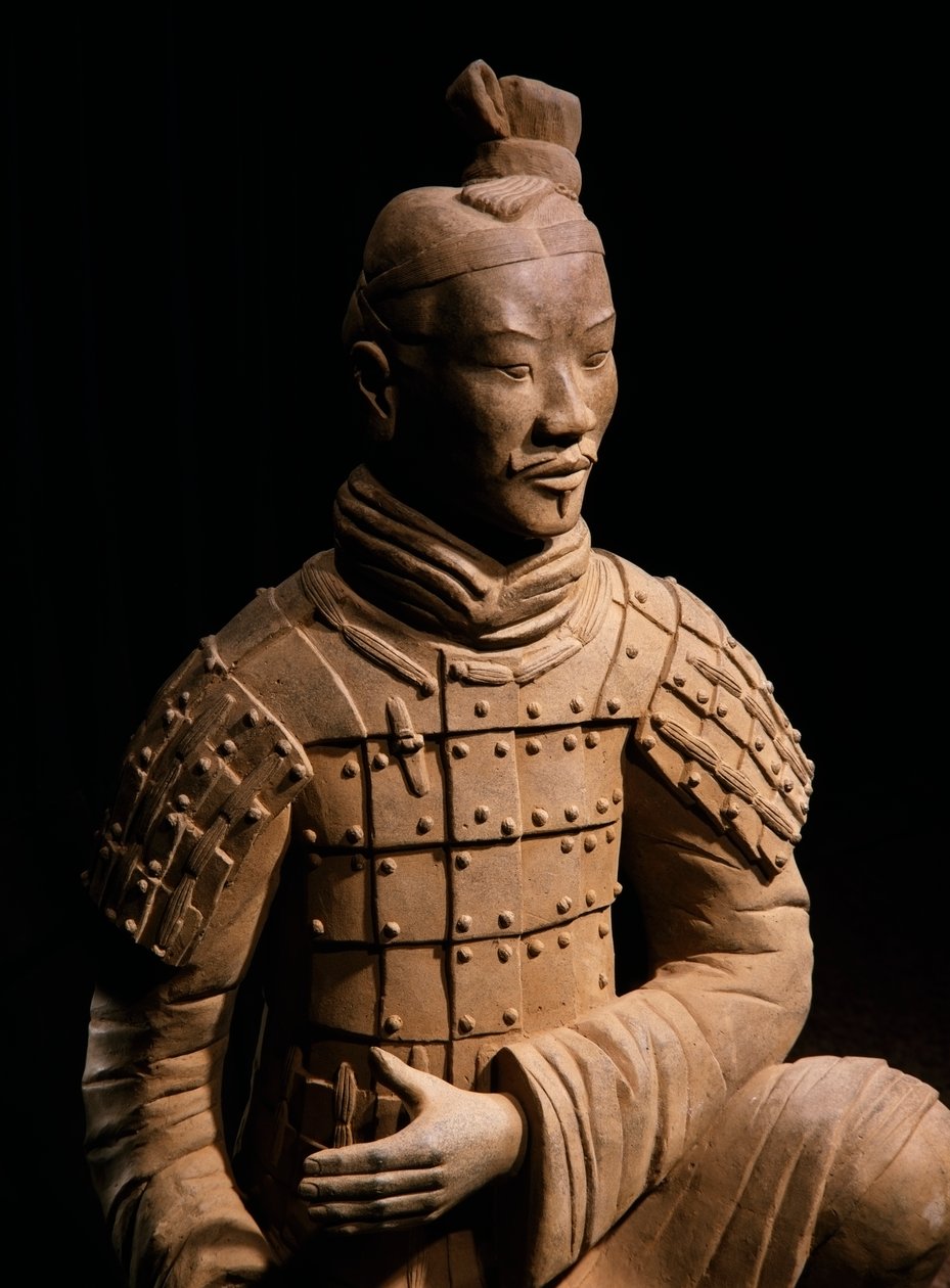 Terakotový válečník, mauzoleum císaře Qin Shi Huang, 3. století př. n. l. (foto) od Chinese School