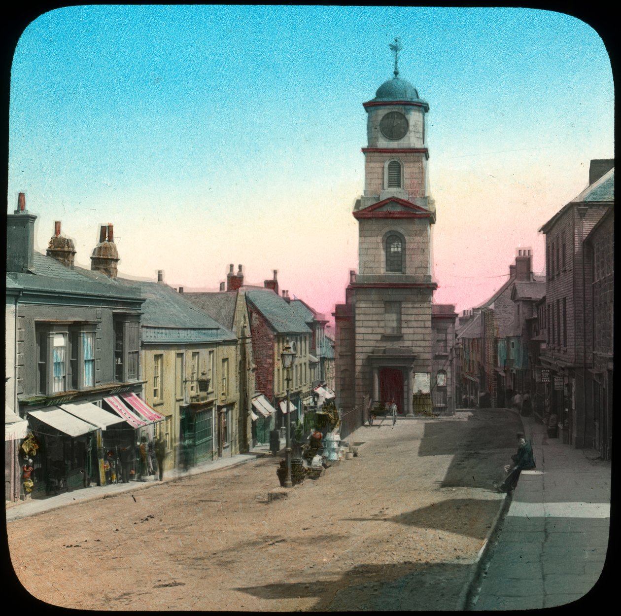 Town Hall and Market Street, Penryn, Cornwall, konec 19. nebo začátek 20. století od Church Army Lantern Department