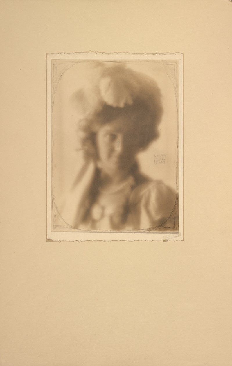 [Portrét ženy v kostýmu] od Clarence H. White