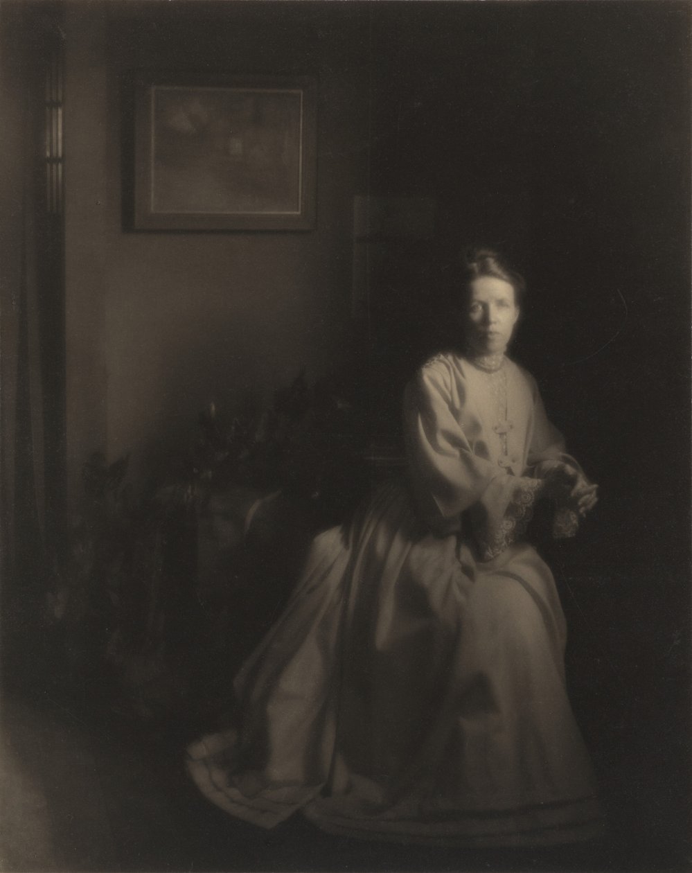 Paní Whiteová - Ve studiu,1907, vytištěno cca ve 20. letech 20. století (foto) od Clarence Henry White