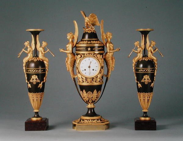 Empírové vázy a pár přívěskových váz, kolem roku 1810 (patinovaný bronz a ormolu) od Claude (attr. to) Galle