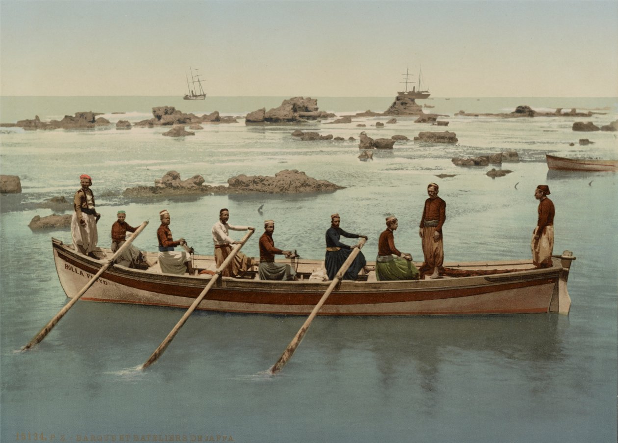 Boatmen, Jaffa, Izrael, kolem 1890-1906 (fotochromovaný tisk) od Company Photoglob