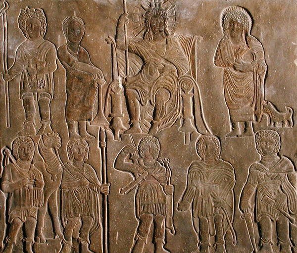 Reliéf zobrazující zbožštěného římského císaře přijímajícího poctu od egyptských nomádů od Coptic