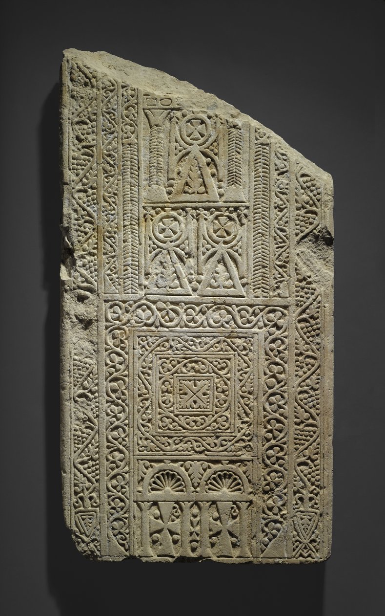 Fragmentární stéla, možná nalezená v Esně, 7.-8. století (vápenec se stopami omítky) od Coptic Coptic