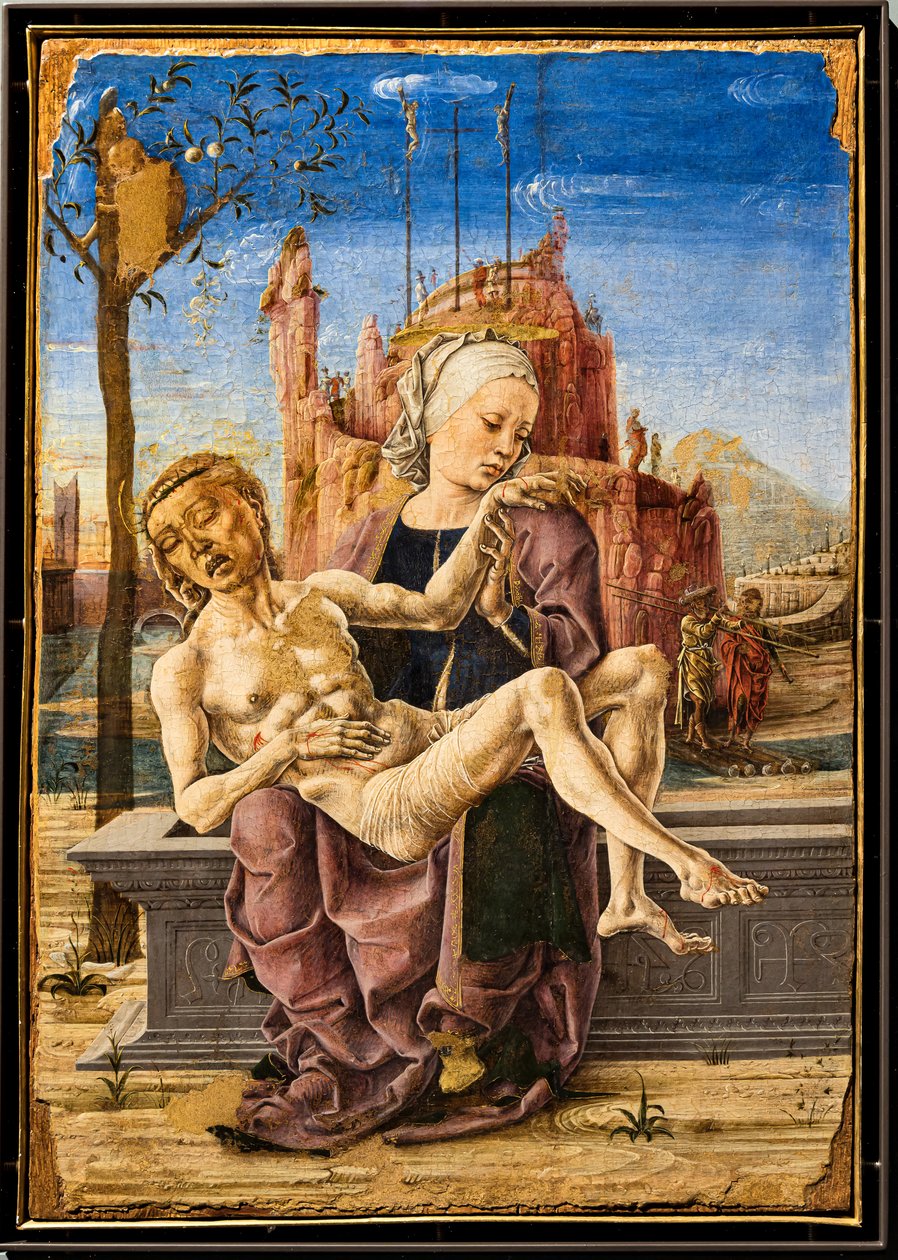 Oplakávání, Cosmé Tura, kolem 1460. V levé horní části obrazu je zobrazena opice, která se drží větví jabloně. Je to narážka na strom dobra a zla a na pokušení ďábla v pozemském ráji. od Cosimo Tura