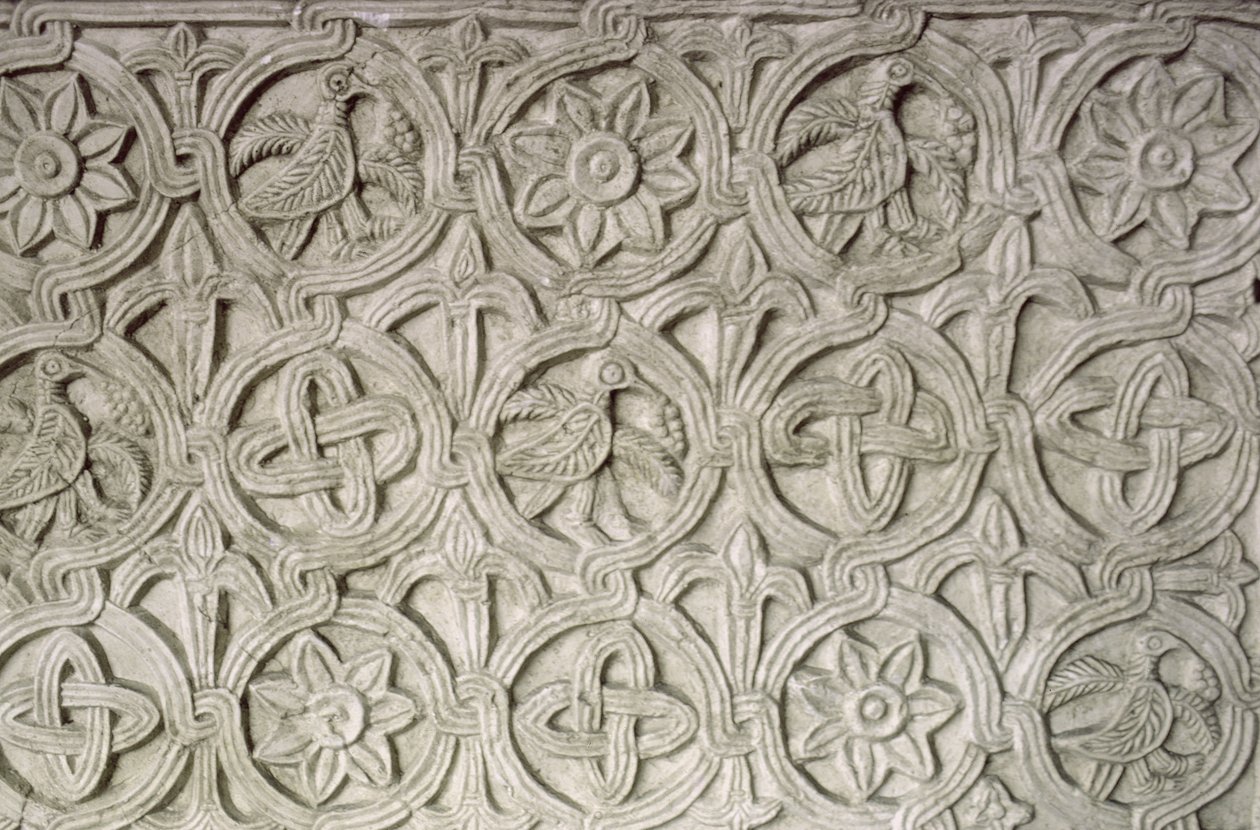Detail z vyřezávané obrazovky, 9.-10. století (tesaný kámen) od Croatian School