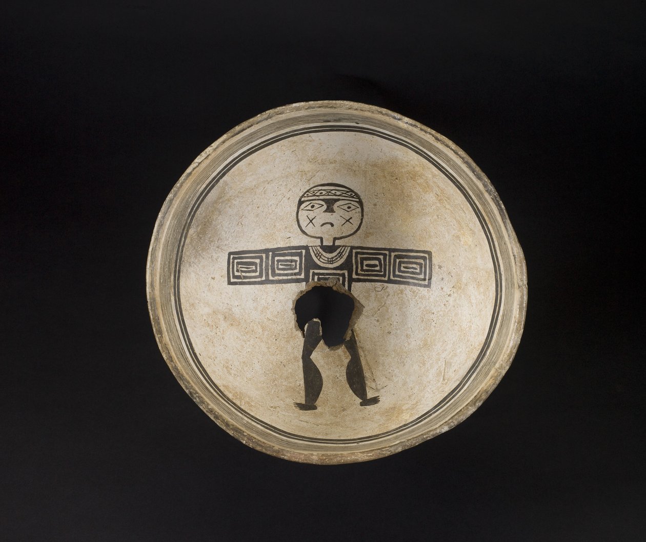Mísa s malovanými motivy, cca 1200-1300 (keramika s pigmentem) od Culture Mimbres