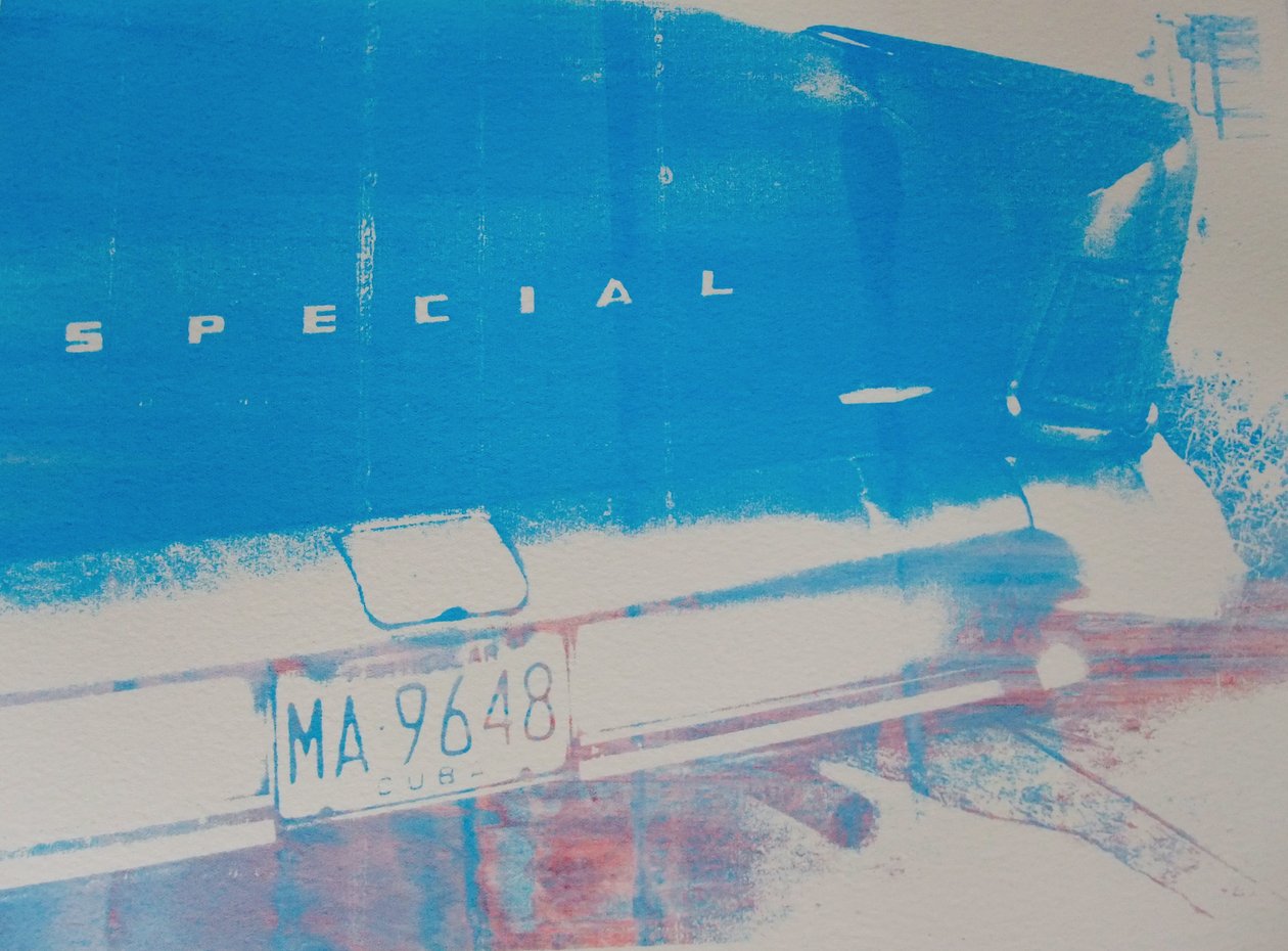 Modré auto od David Studwell