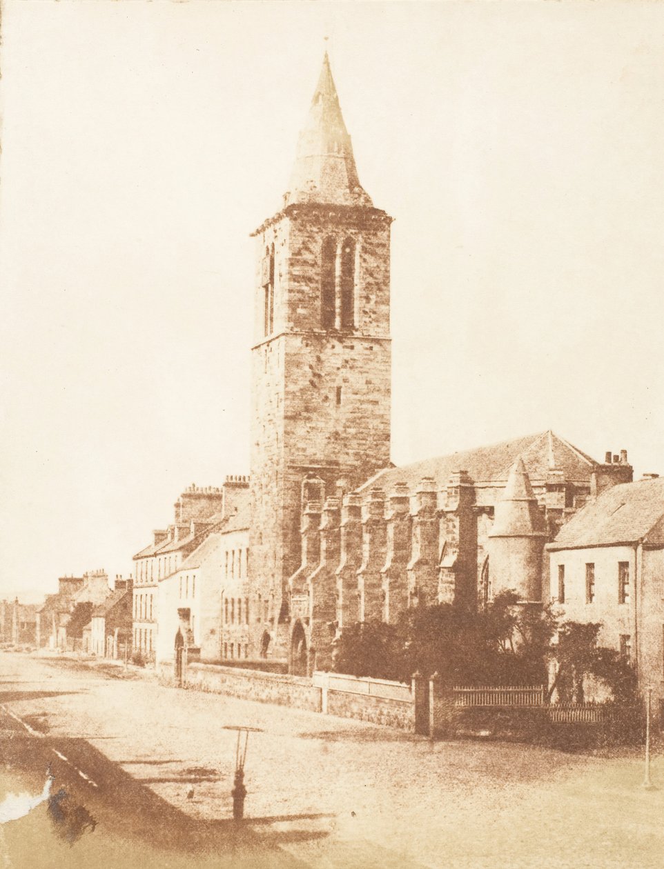 St. Andrews. Kolejní kostel svatého Salvátora, 1843-47. Tvůrci: David Octavius Hill, Robert Adamson, Hill & Adamson. od Hill and Adamson