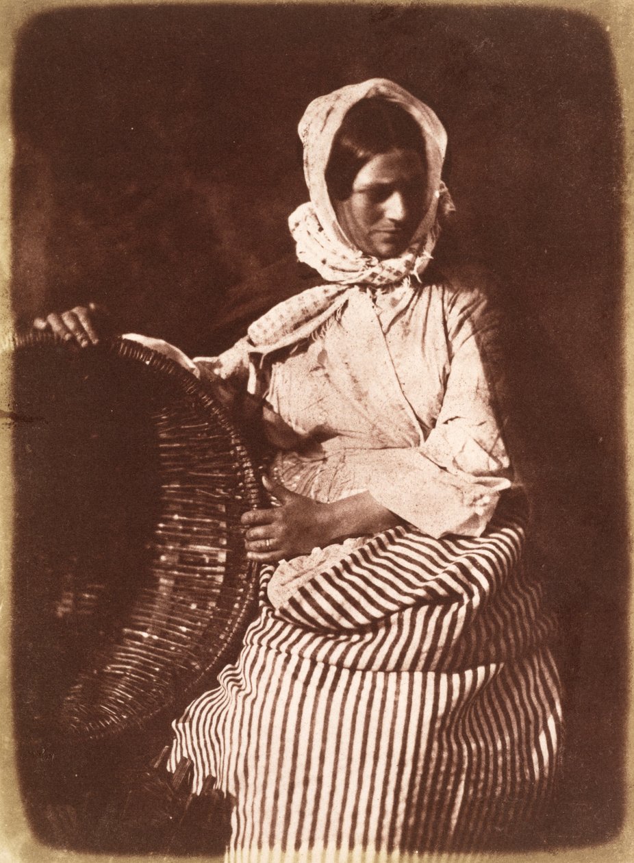 Paní Hallová, Newhaven, asi 1843-47 (tisk na slaný papír z negativu kalotypie) (viz také 224279, 224280) od David Octavius Hill