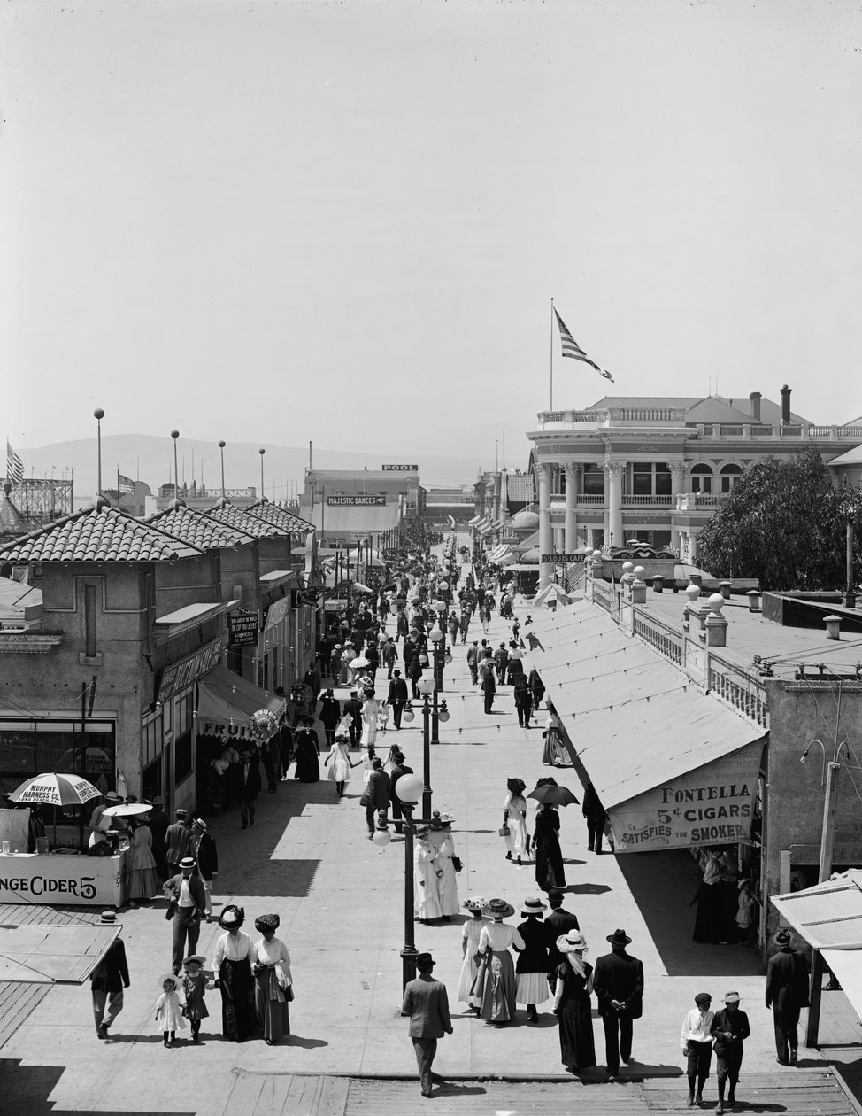 A Midway, Long Beach, Kalifornie, cca 1910-20 od Detroit Publishing Co.