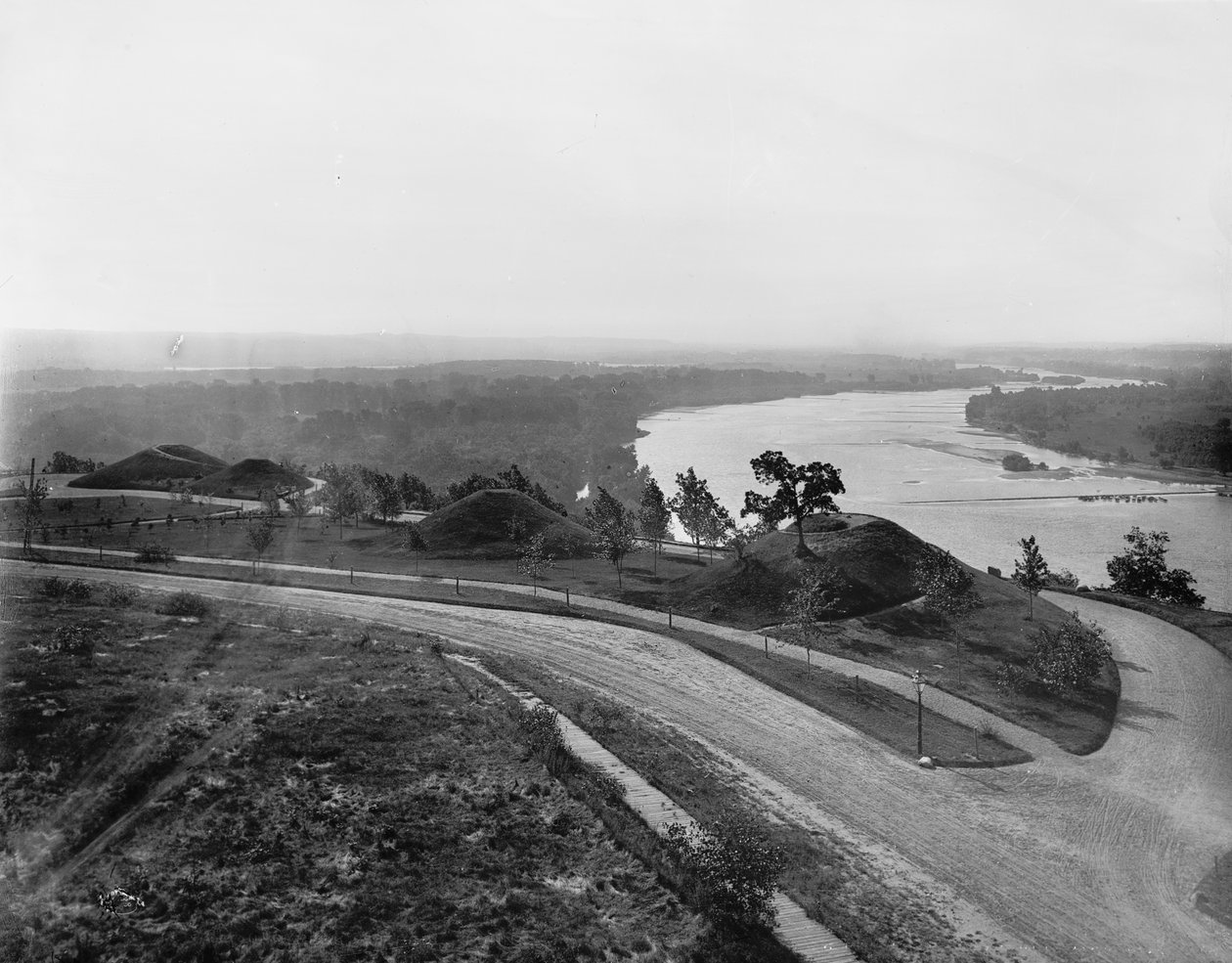 Indian Mound Park, St. Paul, Minnesota, kolem roku 1898 od Detroit Publishing Co.