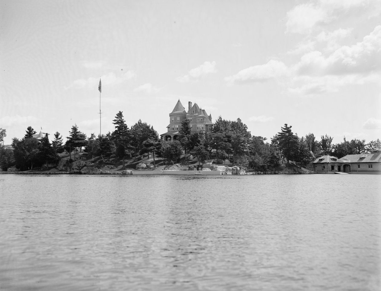 Neh Mahbin, Tisíc ostrovů, NY, kolem 1900-20 od Detroit Publishing Co.